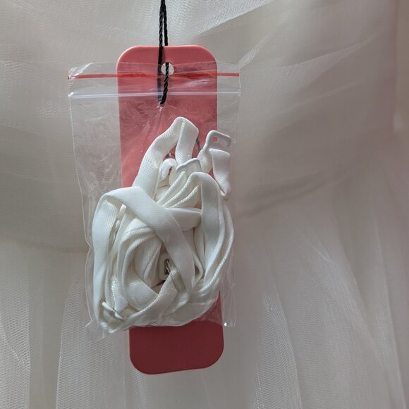 Size 2 Embroidered Floral Tulle Dress - Picture 9 of 11